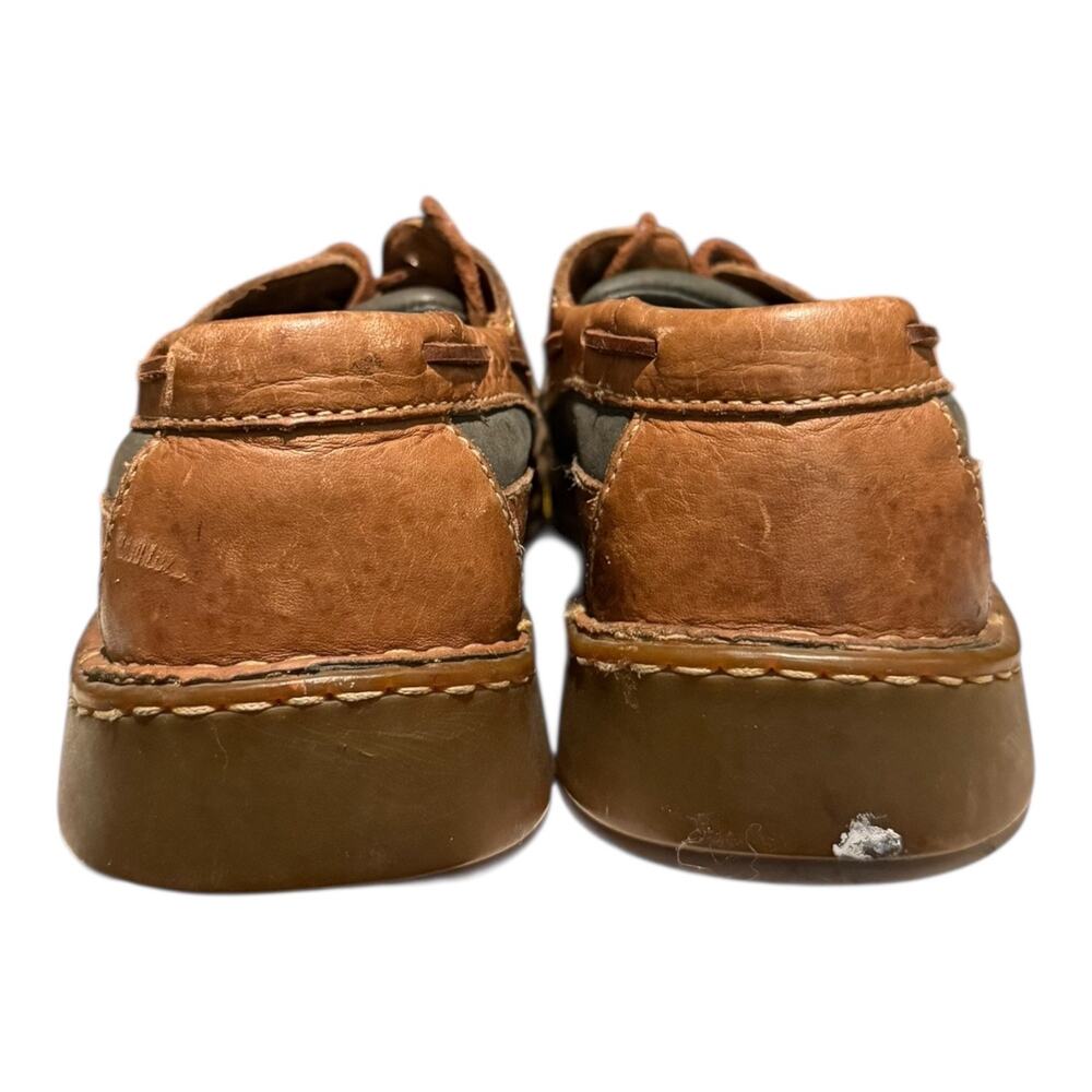Born Men's Deck Shoe Size 9.5 M Lace Up Boat Loafer Two Tone Brown Leather - Picture 7 of 10